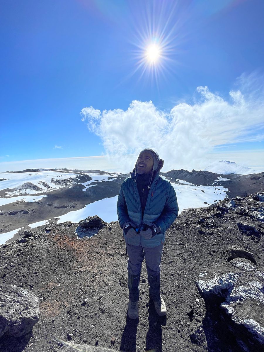 What to Wear Hiking in Cold Weather